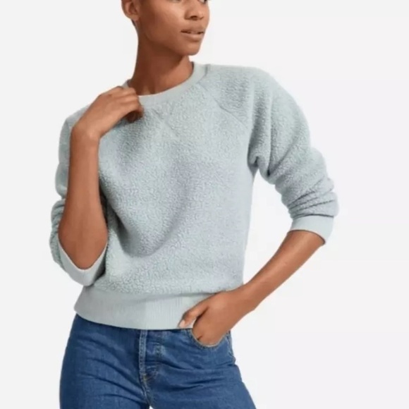EVERLANE ReNew Fleece Raglan Sweatshirt in Pale Sage- Size L - Picture 1 of 8
